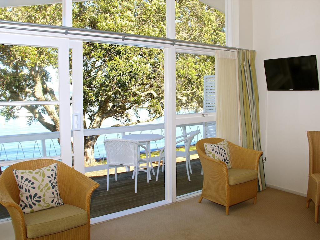 Hananui Lodge And Apartments Russell Exterior photo