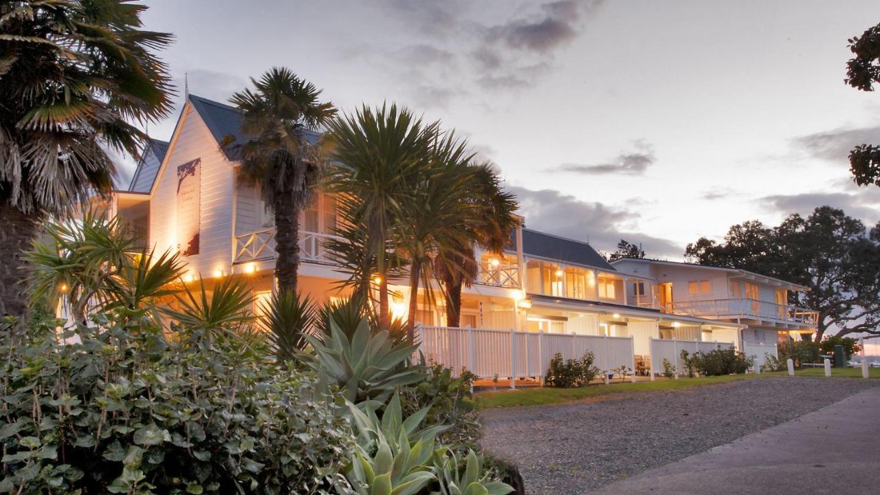 Hananui Lodge And Apartments Russell Exterior photo
